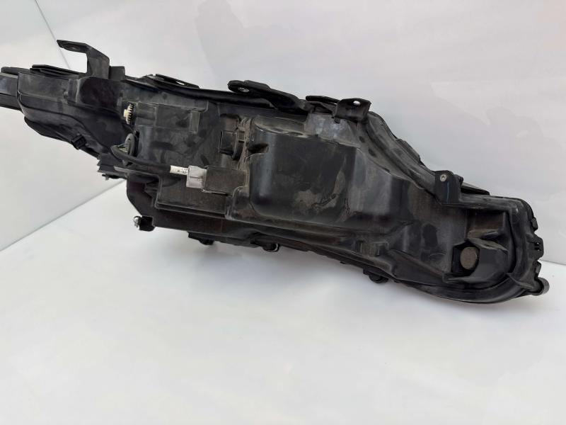 2018 Toyota Camry Headlamp Assembly
