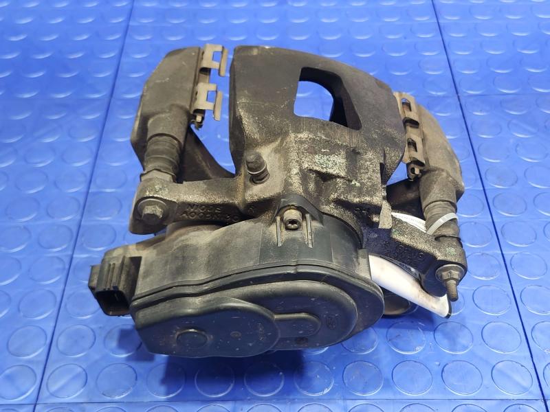 2018 Ford Expedition Caliper