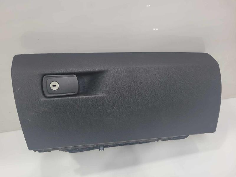 2012 BMW 328i Glove Box