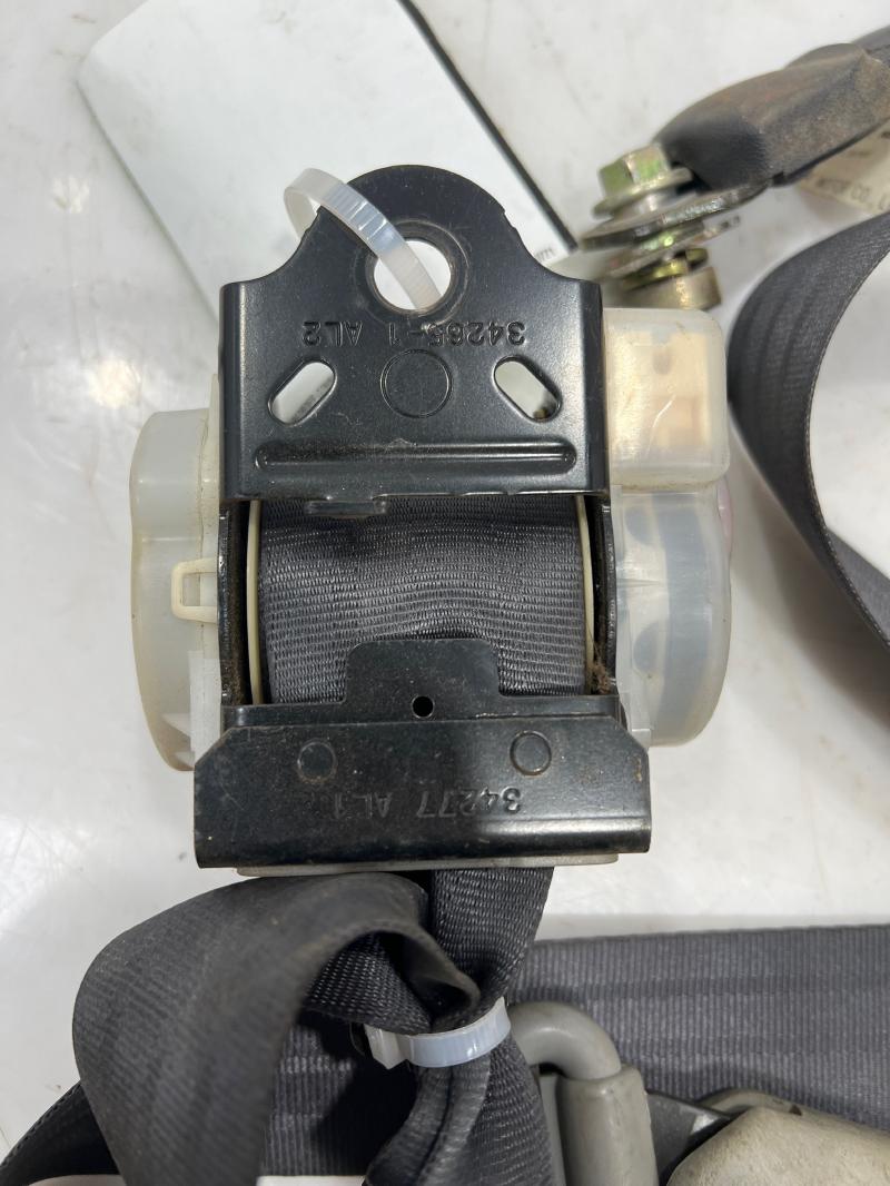 1999 Honda CR-V Rear Seat Belt