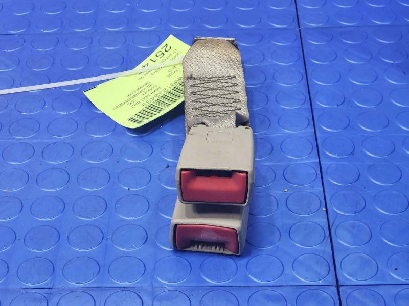 2003 Lincoln Town Car Rear Seat Belt