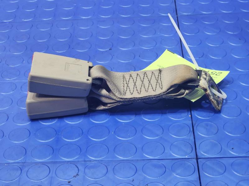 2003 Lincoln Town Car Rear Seat Belt