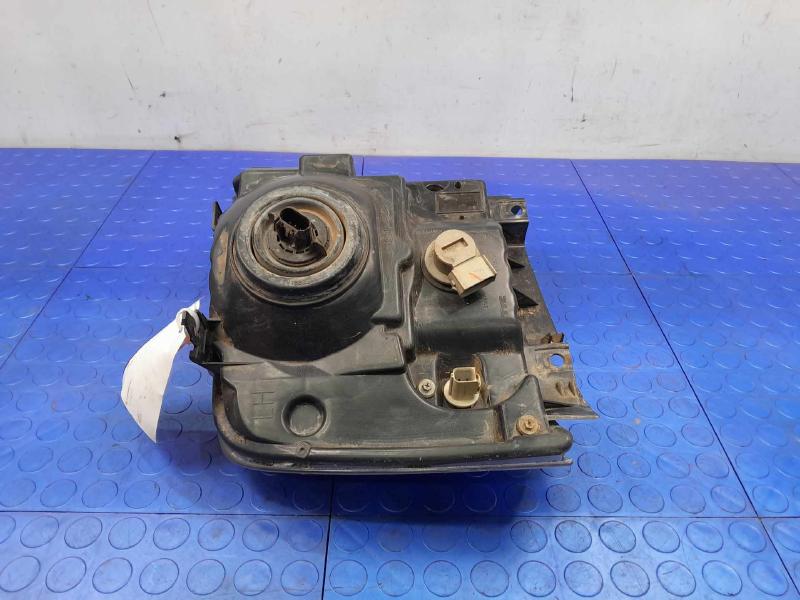 2005 Ford F-350 Super Duty Headlamp Assembly