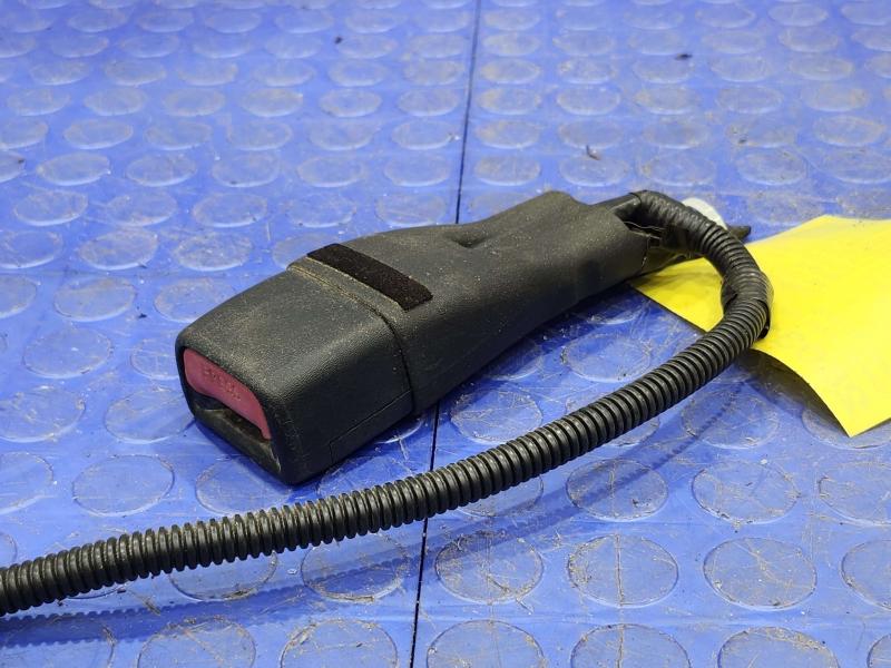 2017 Toyota Prius Front Seat Belt