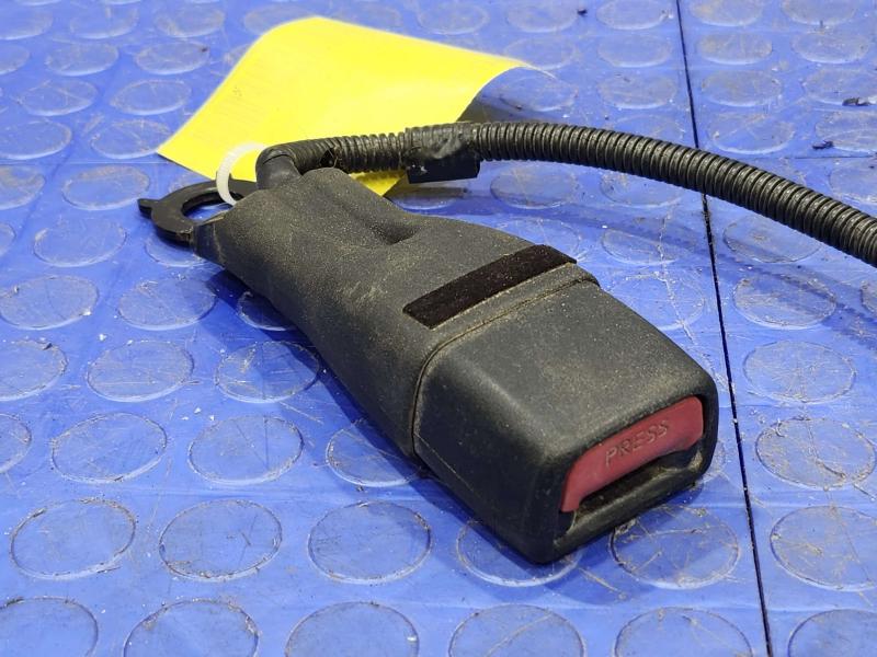 2017 Toyota Prius Front Seat Belt