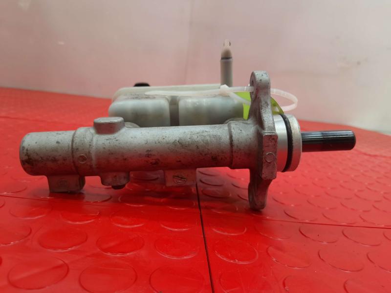 2011-2013 Kia Forte Brake Master Cylinder Assembly Genuine OEM 585101H200
