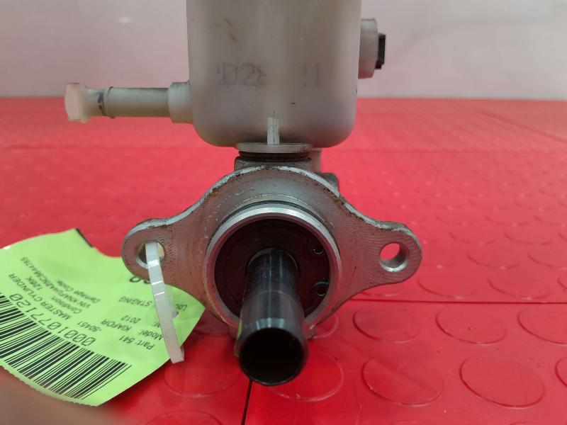 2011-2013 Kia Forte Brake Master Cylinder Assembly Genuine OEM 585101H200