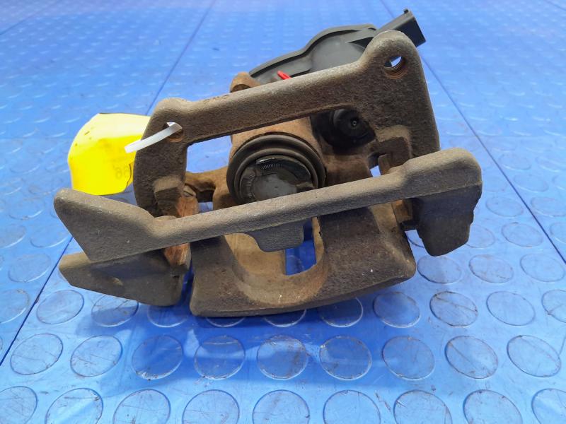 2014 Audi Q5 Caliper