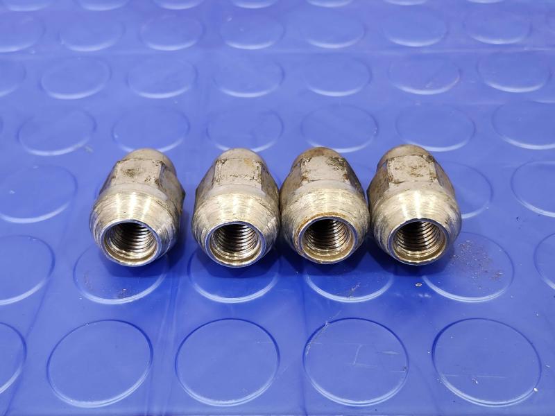 2010 Kia Rio Lug Nuts