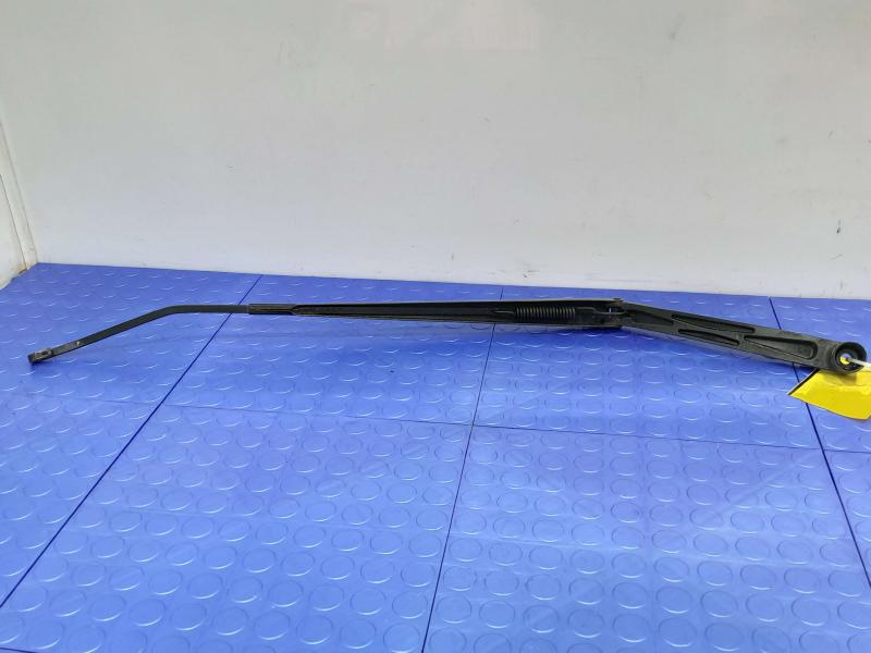 2015 Nissan Versa Wiper Arm