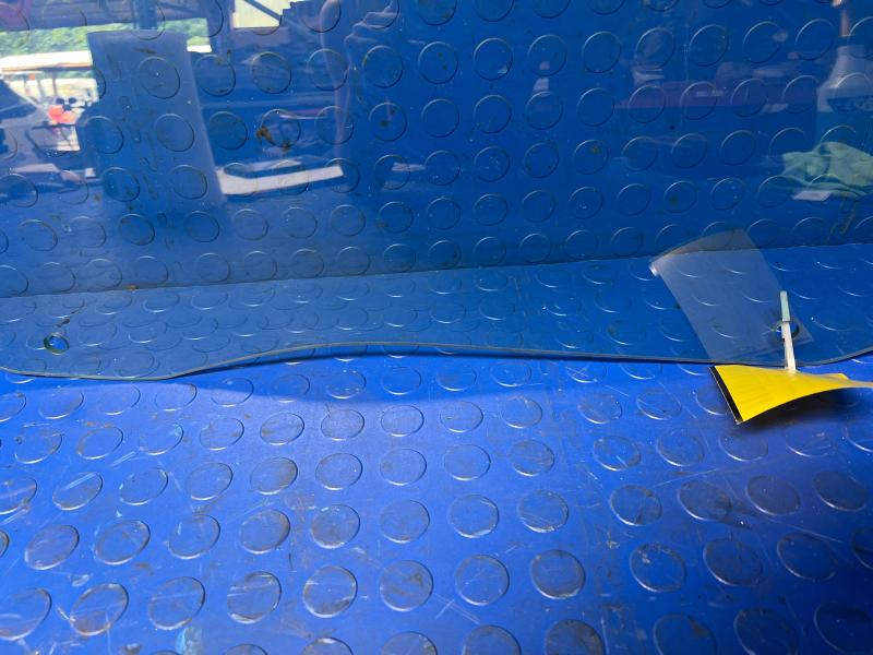 2011 Dodge Grand Caravan Front Door Glass/Window