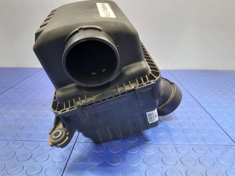 2020-2024 Kia Soul 2.0L Engine Air Cleaner Box Assembly Genuine OEM 28110J9250
