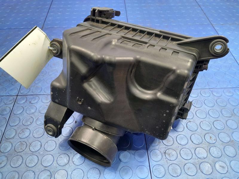 2020-2024 Kia Soul 2.0L Engine Air Cleaner Box Assembly Genuine OEM 28110J9250