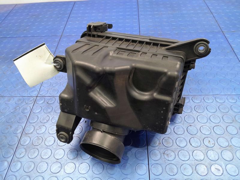 2020-2024 Kia Soul 2.0L Engine Air Cleaner Box Assembly Genuine OEM 28110J9250