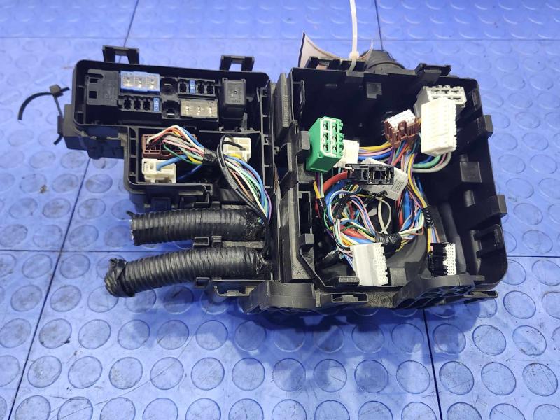 2015 Nissan Rogue Engine Fuse Box