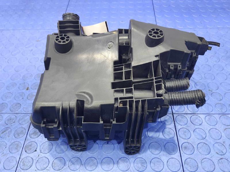 2015 Nissan Rogue Engine Fuse Box
