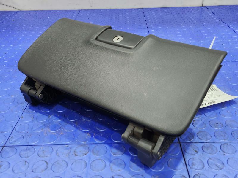 2017 Chevrolet Silverado 2500 Glove Box