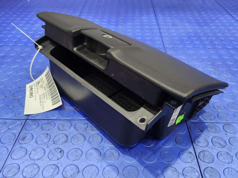 2017 Chevrolet Silverado 2500 Glove Box