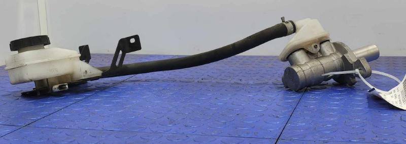 2009-2014 Nissan Murano Brake Master Cylinder Assembly Genuine OEM D60101AA1B