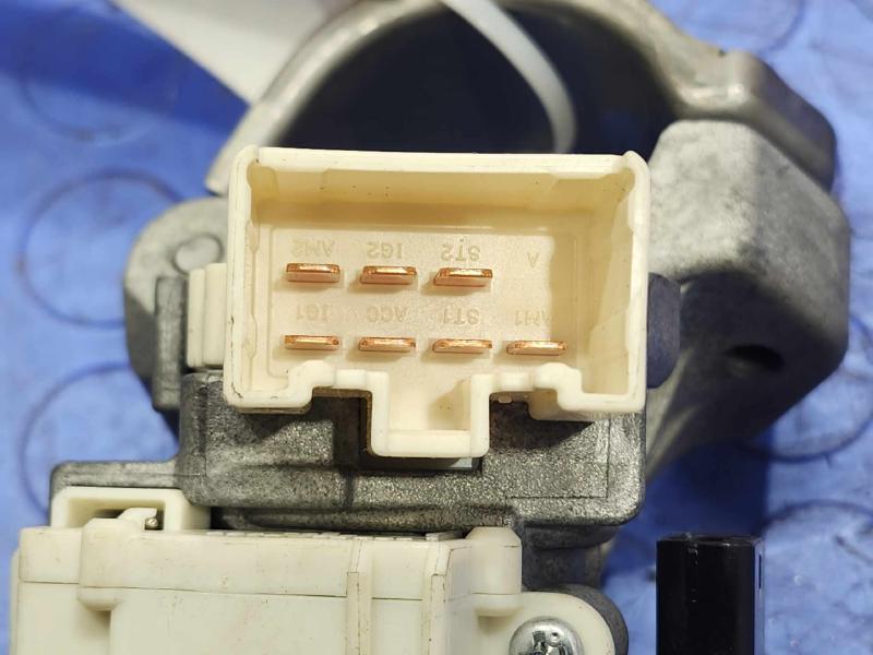 2014-2018 Subaru Forester Ignition Switch Assembly without Key Genuine OEM 83131FJ000