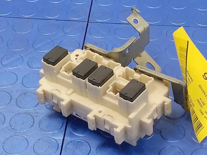 2014 Infiniti QX80 Cabin Fuse Box