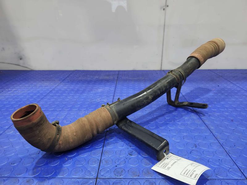 1988-1993 Isuzu NPR 3.9L Diesel Turbo Intercooler Charge Air Pipe Genuine