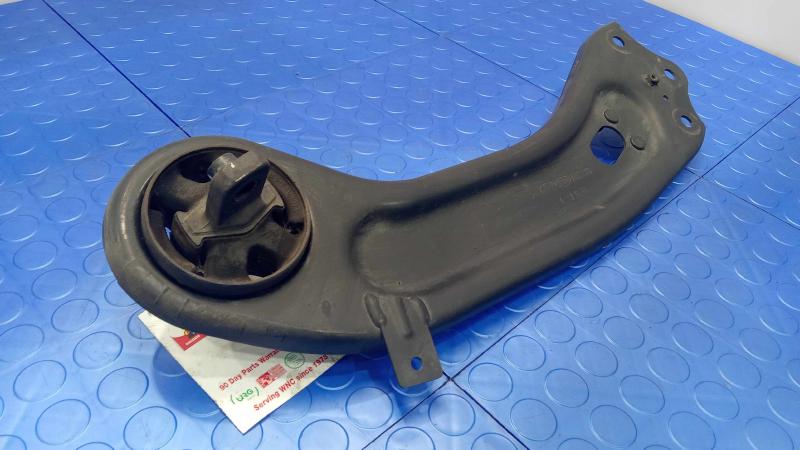 2017 Kia Sorento Lower Control Arm Rr