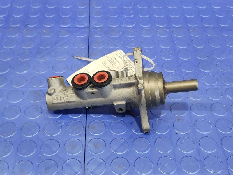 2020 Volkswagen Passat Master Cylinder