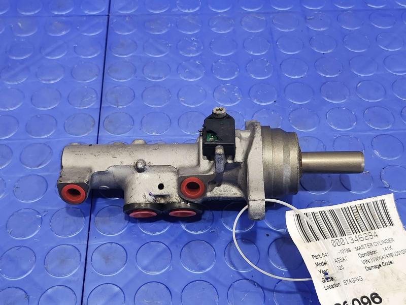 2020 Volkswagen Passat Master Cylinder