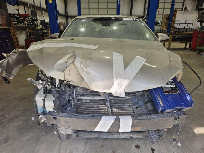 2013 Toyota Avalon Rear Bumper Assembly