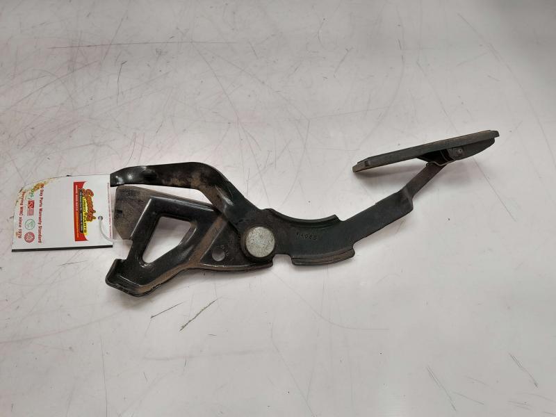 2003 - 2007 Dodge Ram 1500 Accelerator Pedal Assembly OEM 53032268AE