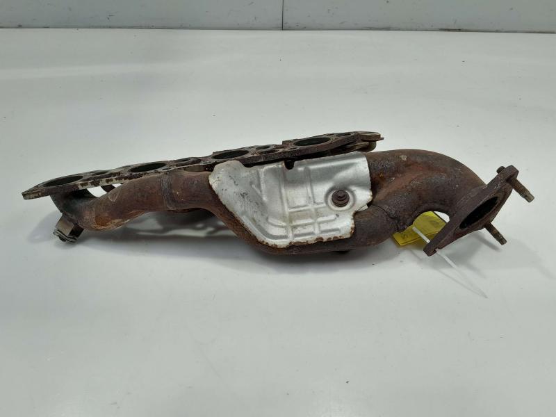 2008 Toyota Sequoia Exhaust Manifold