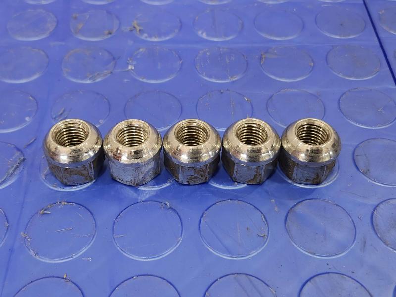 2013 Honda Civic Lug Nuts