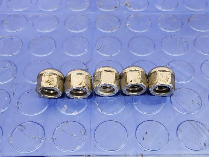 2013 Honda Civic Lug Nuts
