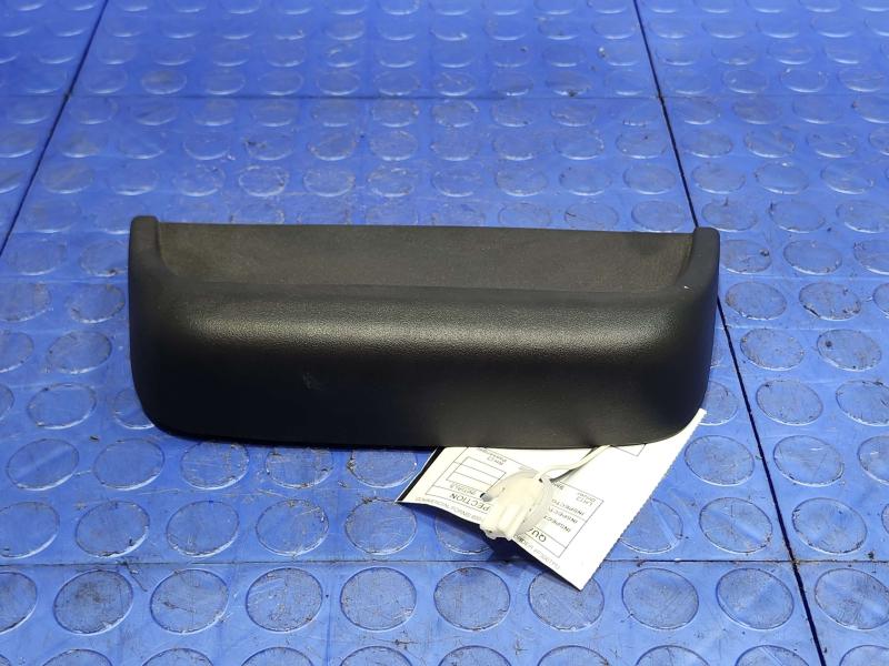 2014 Nissan Maxima 3Rd Brake Light Avoidance Lamp