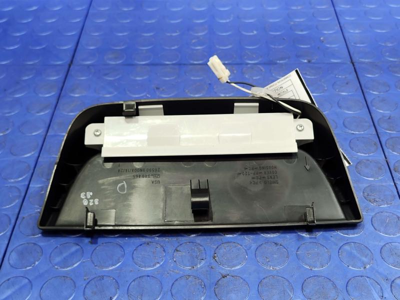 2014 Nissan Maxima 3Rd Brake Light Avoidance Lamp