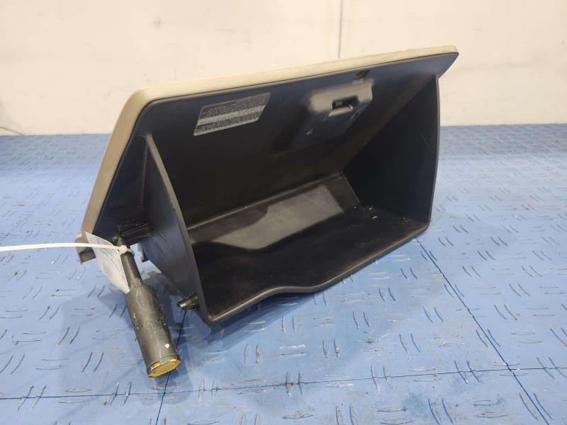 2002 Toyota Camry Glove Box