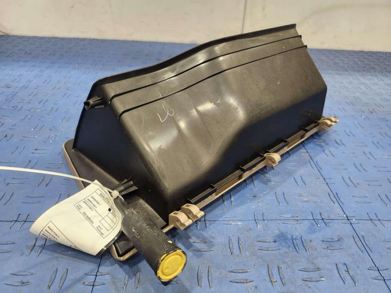 2002 Toyota Camry Glove Box