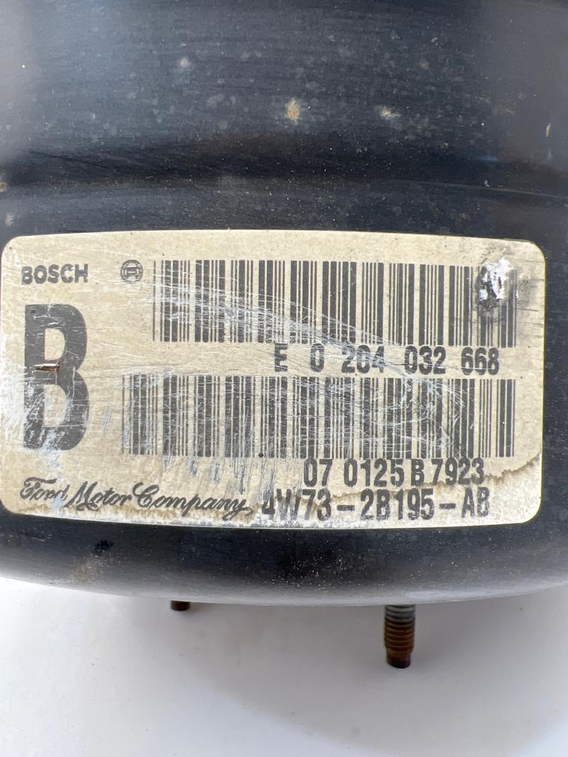 2005 - 2011 Ford Crown Victoria Power Brake Booster OEM 4W73-2B195-AB