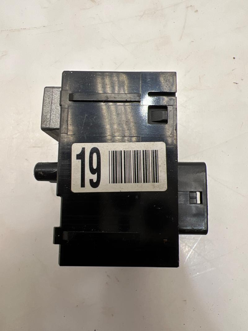 2012 Toyota Prius Combination Switch