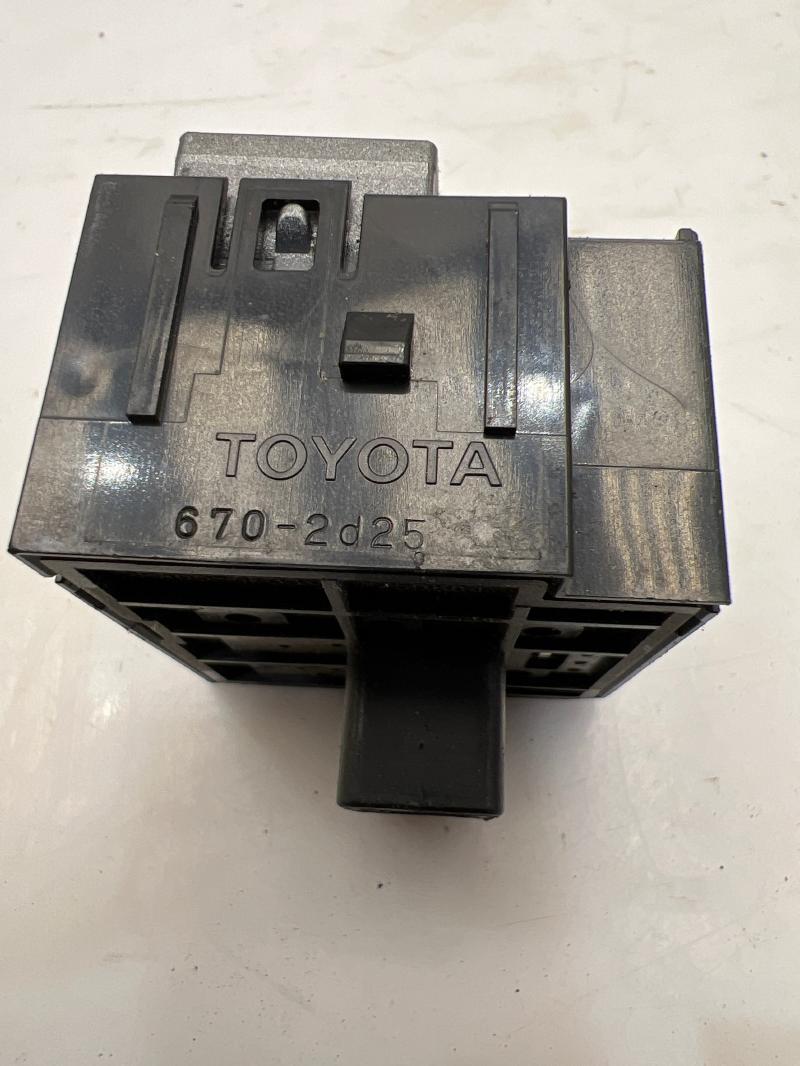 2012 Toyota Prius Combination Switch