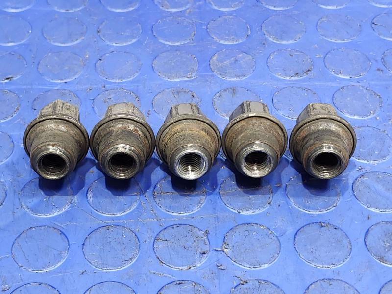 2012 Dodge Grand Caravan Lug Nuts