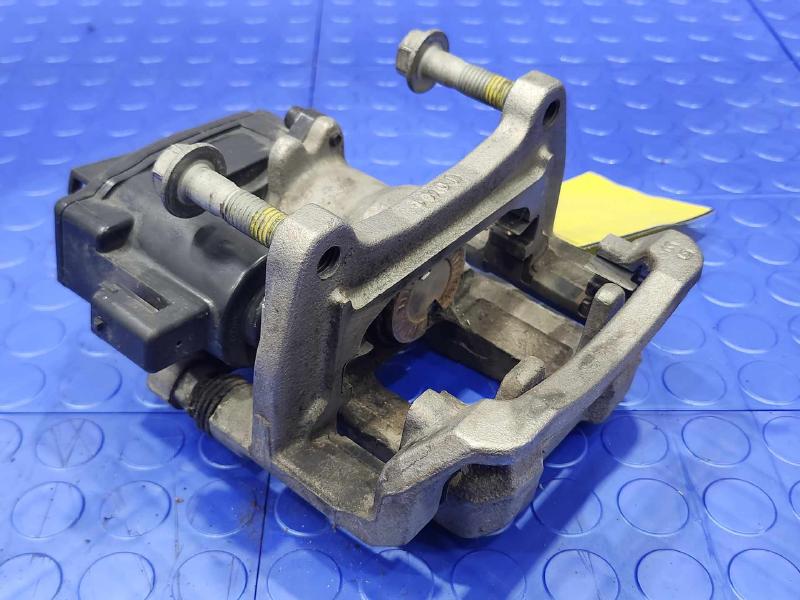 2019 Cadillac XT5 Caliper