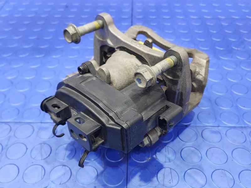 2019 Cadillac XT5 Caliper