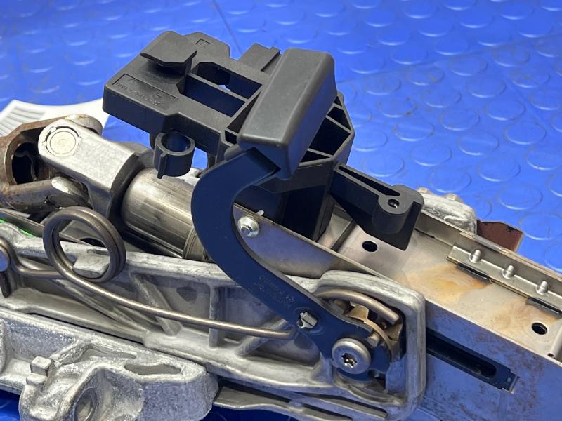 2011-2018 Volvo S60 Bare Steering Column Genuine OEM Part 31387669