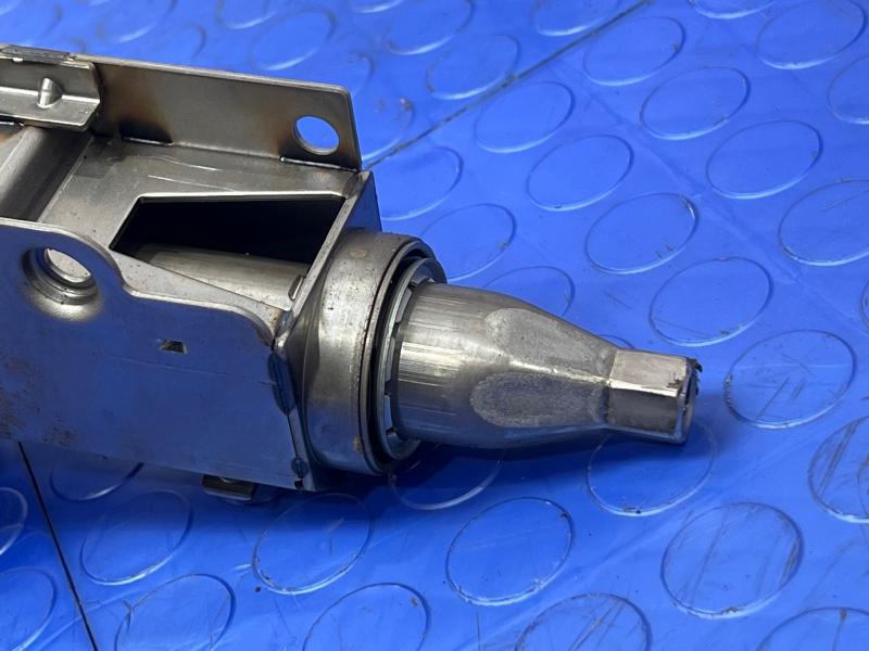 2011-2018 Volvo S60 Bare Steering Column Genuine OEM Part 31387669