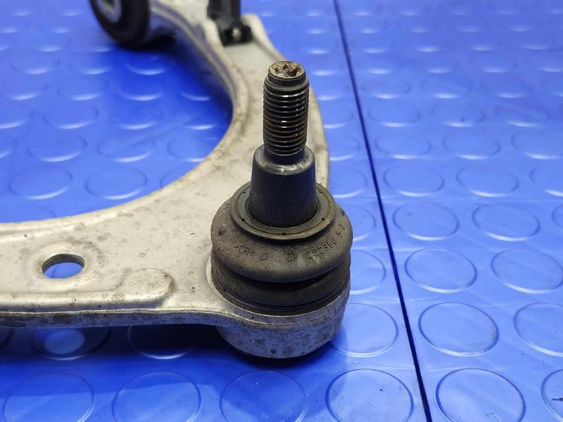 2011 Volkswagen Touareg Upper Control Arm Front