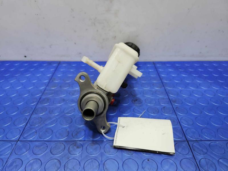 2018-2019 Kia Rio Brake Master Cylinder Assembly Genuine OEM 58510H9210