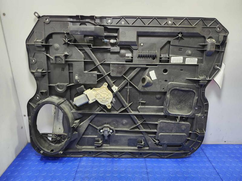 2015 Ram 1500 Front Door Regulator