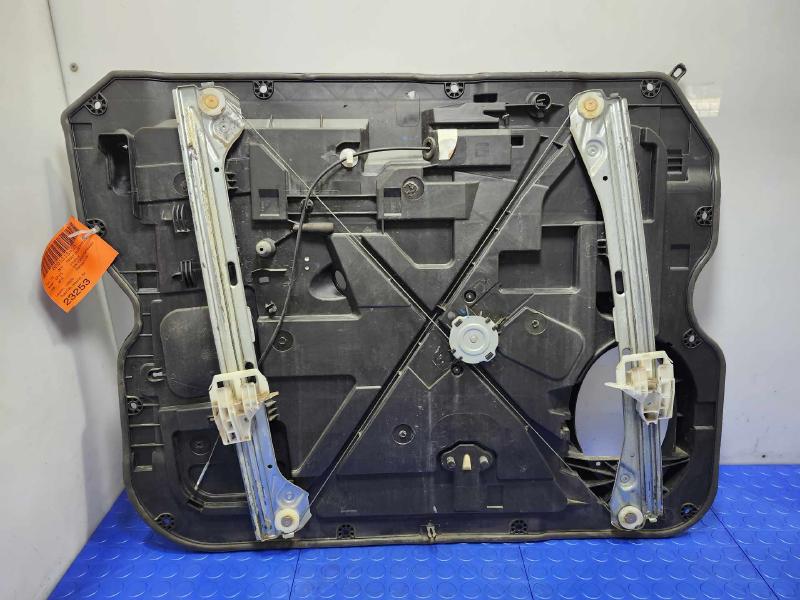2015 Ram 1500 Front Door Regulator